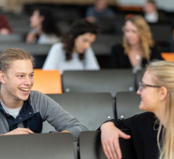 Fachhochschule Dortmund: Studierende im Hörsaal